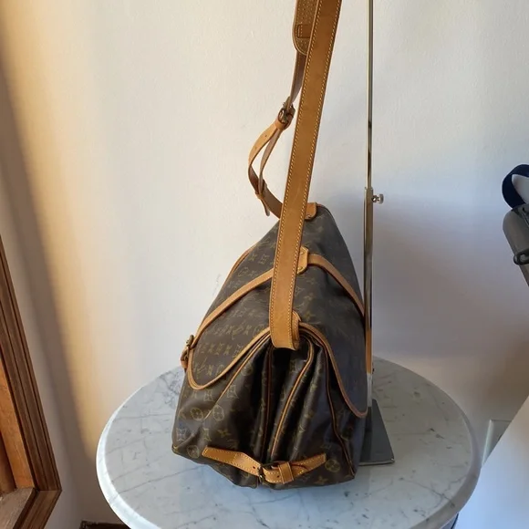 💯 % Authentic Louis Vuitton Saumur 35 Shoulder bag XLarge Firm. - Picture 14 of 17